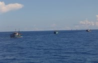 Hình ảnh tàu cá Trung Quốc ngang ngược “dàn trận” ở Hoàng Sa