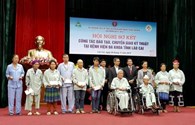 Prudential Việt Nam tặng 30 suất quà, hỗ trợ viện phí cho người nghèo