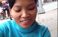 Tết con không về: Ở lại Hà Nội để kiếm thêm chút tiền cho gia đình