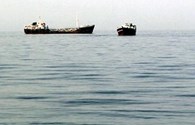 Iran lắp tên lửa tầm ngắn cho tàu ở eo biển Hormuz