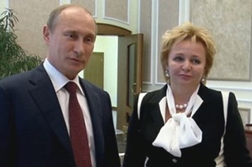 Vợ Tổng thống Putin ly dị vì vai trò đệ nhất phu nhân quá nặng nề