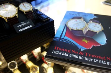 Báo Mỹ đánh giá cao đồng hồ “Hoàng Sa & Trường Sa là của Việt Nam“