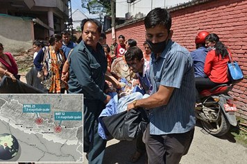 NÓNG: Toàn cảnh hoảng loạn tại Nepal trong trận động đất 7,3 độ richter sáng 12.5