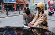 Từ 15.8, Hà Nội sẽ xử lý xe hợp đồng không gắn phù hiệu và thiết bị giám sát hành trình
