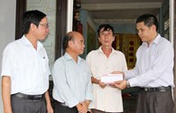 Quỹ Tấm Lòng Vàng Lao Động trao tiền hỗ trợ tới cựu binh và gia đình liệt sĩ Gạc Ma