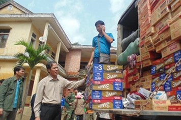 (CẬP NHẬT LIÊN TỤC) Danh sách tập thể, cá nhân ủng hộ đồng bào miền Trung chịu thiệt hại do lũ lụt