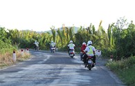 Chào thủ phủ đất Sen Hồng, biker Việt xuyên rừng khám phá Tây Nam Bộ