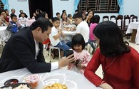 Chủ tịch UBND TP.Đà Nẵng thăm các em nhỏ làng SOS trước thêm năm mới