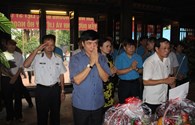Tổng LĐLĐ Việt Nam dâng hương tại đền thờ lãnh tụ Nguyễn Đức Cảnh 
