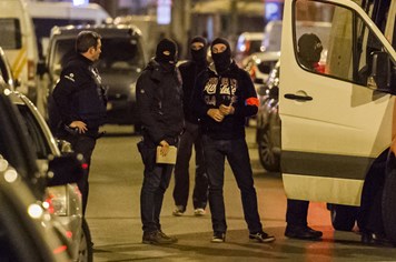 Bỉ bắt nghi phạm khủng bố mới: Củng cố mối liên hệ giữa các cuộc tấn công ở Paris và Brussels