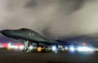 Không quân Mỹ ở Guam “quyết chiến đêm nay” với Triều Tiên