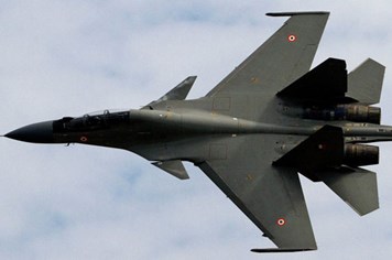 Ấn Độ trang bị cho chiến đấu cơ Su-30 tên lửa tầm xa hơn