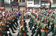 Video: Cận cảnh các đoàn diễu binh hùng tráng qua các tuyến phố ở Hà Nội