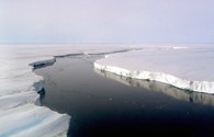 Công nghệ 360: Ả Rập đầu tư kéo băng từ Nam Cực về để lấy nước