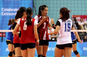 Bóng chuyền nữ Việt Nam thua Thái Lan lần thứ 8 liên tiếp ở chung kết