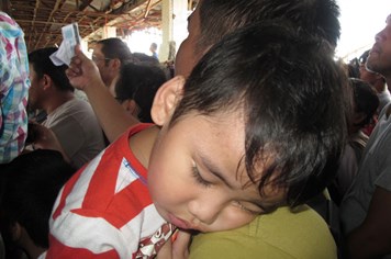 PV báo Lao Động đã “thoát” khỏi Tacloban như thế nào? 