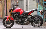 Cận cảnh “hàng hot” giá rẻ Yamaha FZ-09, xe đua trên đường phố