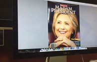 Tạp chí Mỹ gọi nhầm bà Hillary Clinton là “tổng thống“