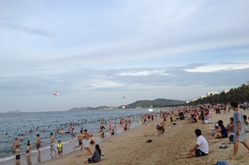Du lịch kỳ nghỉ lễ 30.4 và 1.5: Biển Nha Trang vẫn là lựa chọn số 1 !