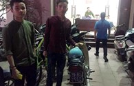 Hà Nội: Nhân viên quán karaoke lái xe biển xanh đi xem chốt 141