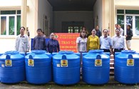 LĐLĐ tỉnh Đắk Nông: Trao tặng 200 bồn nước cho CNLĐ nghèo bị hạn hán