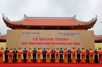 Tri ân những tấm lòng chung tay xây nhà tưởng niệm đồng chí Nguyễn Đức Cảnh