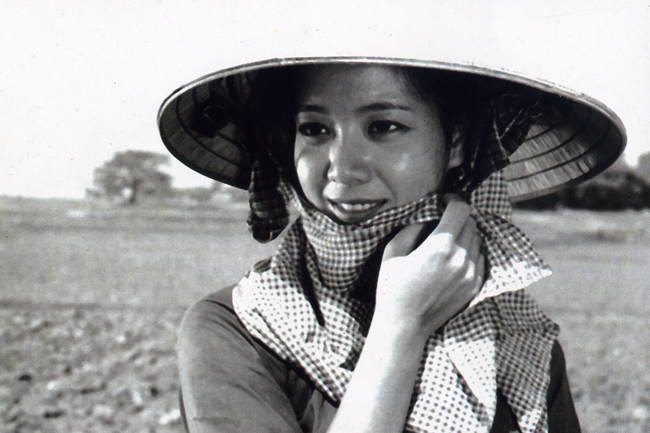Vẻ đẹp của NSƯT Chiều Xuân trong thập niên 1980 là vẻ đẹp mang đậm nét thuần Việt.