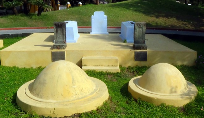 Khu mộ cụ Nguyễn Đình Chiểu