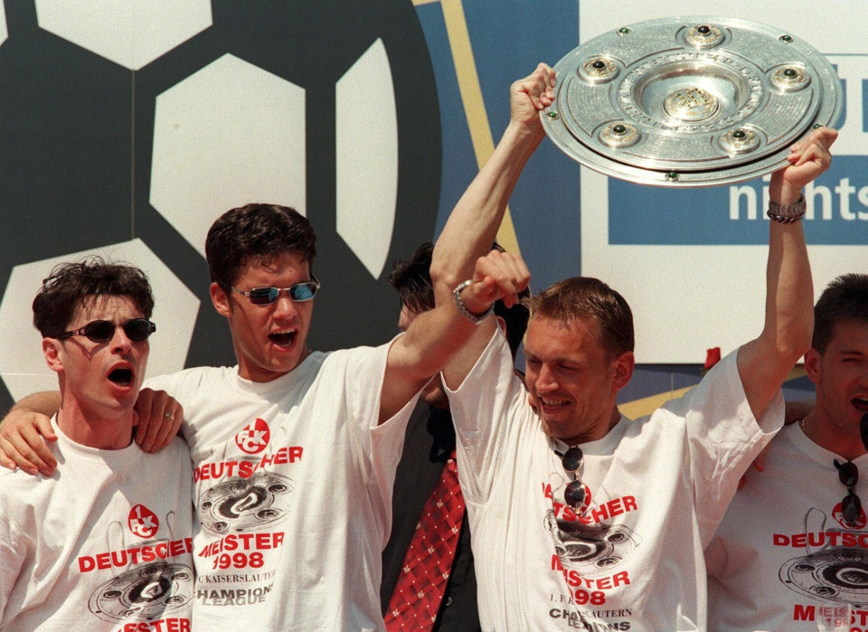 Ballack từng giành Bundesliga với FC Kaiserslautern mùa 1997-98, điều đáng nói là đội bóng này đã vô địch ngay khi mới lên hạng. Ảnh: Getty.