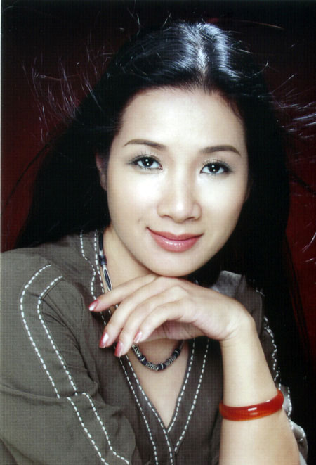 Một Thanh Thanh Hiền xinh đẹp, dịu dàng, được người hâm mộ ủng hộ, bạn bè đồng nghiệp yêu mến.