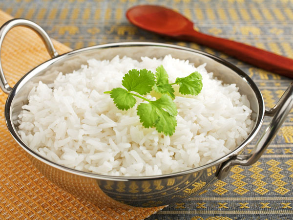 Chứa nhiều dinh dưỡng: Trong gạo có chứa nhiều chất dinh dưỡng đặc biệt như magie, vitamin B6, sắt, canxi, protein, kali.