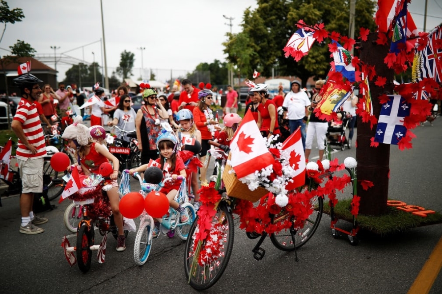 canada xep hinh la phong khong lo ky niem 150 nam quoc khanh hinh anh 15