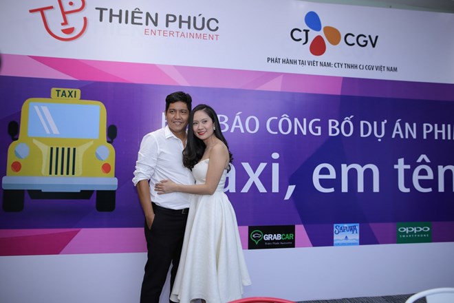 Thanh Thuý cùng chồng đạo diễn Đức Thịnh xuất hiện tại sự kiện do công ty riêng hai vợ chồng sản xuất.