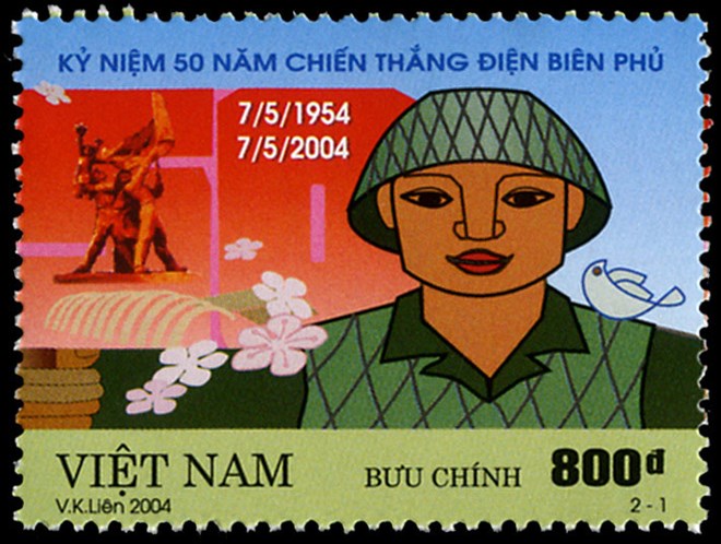 “Kỷ niệm 50 năm chiến thắng Điện Biên Phủ” gồm 2 mẫu và 1 blốc tem, phát hành ngày 4.5.2004