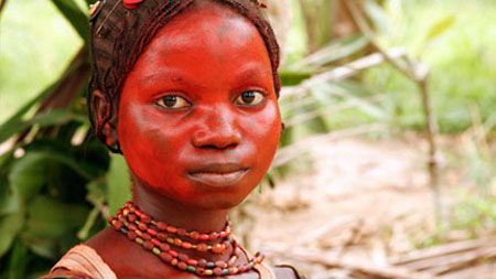 Theo các nhà nhân chủng học, sự lùn hóa của người Pygmy là do môi trường sống có mức ánh sáng thấp.