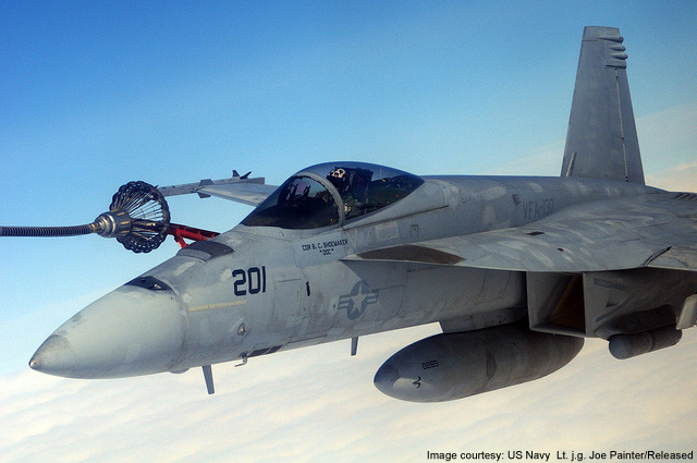 F/A-18E/F Super Hornet là một máy bay tiêm kích hoạt động trên tàu sân bay kiêm máy bay tấn công, được bắt đầu hoạt động trong biên chế các đơn vị của Hải quân Hoa Kỳ vào năm 1999.