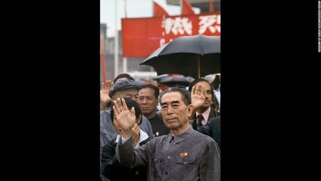 Cánh tay phải của Mao Trạch Đông - nhà ngoại giao Chu Ân Lai trong chuyến thăm Trung Quốccủa Tổng thống Pháp - George Pompidou.